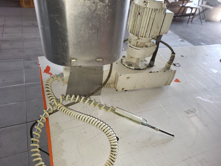 Nadziewarka do pączków  automatyczna