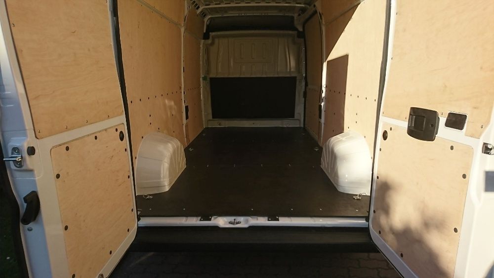 Wypożyczalnia-Wynajem Aut Dostawczych-Busów