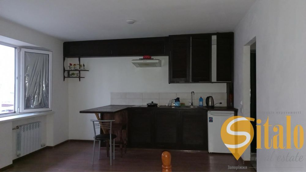 1-кімнатна квартира  - студія вул. Перемоги, Вознесенівський р-н (019)