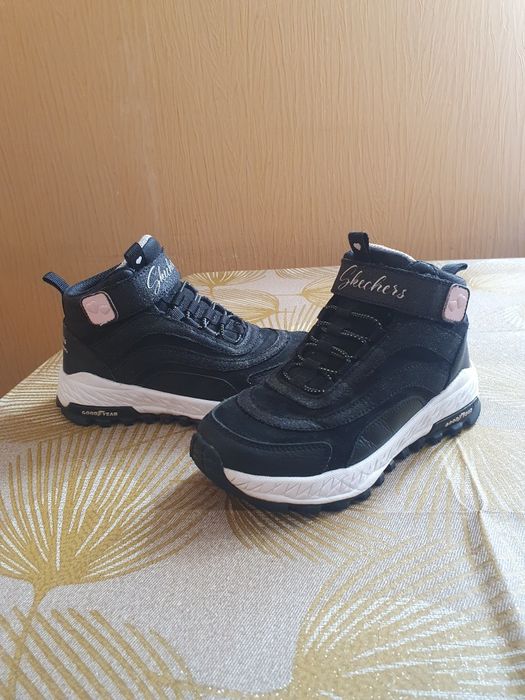 Демісезонні черевики для дівчинки Skechers (28,5)