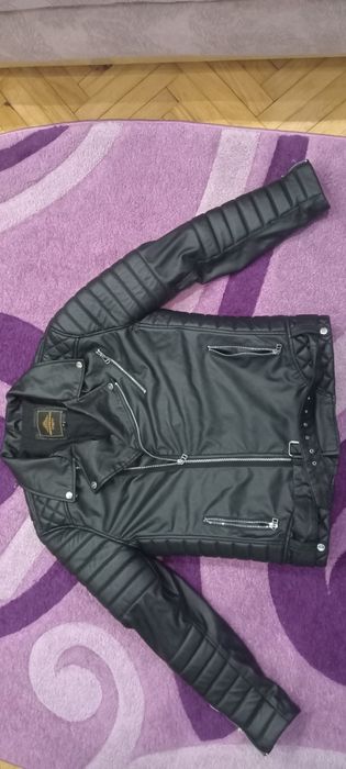 Куртка чорна. Нова