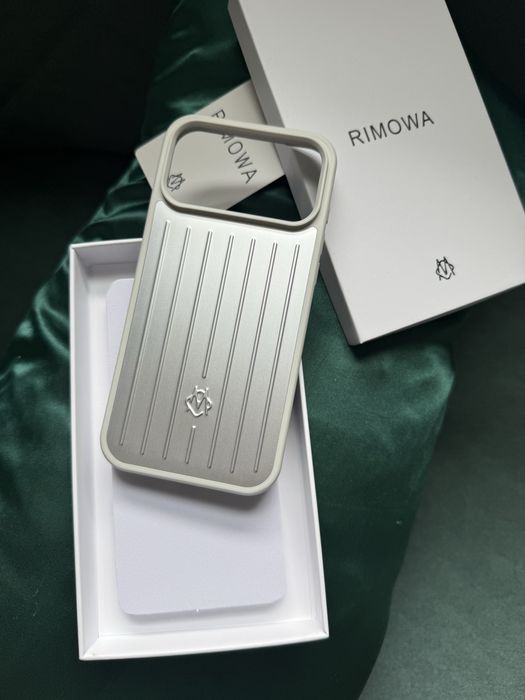 Rimowa etui 17 pro new