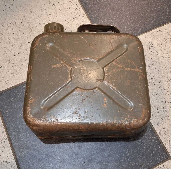 Kanister stalowy 5 litrów zielony wojskowy