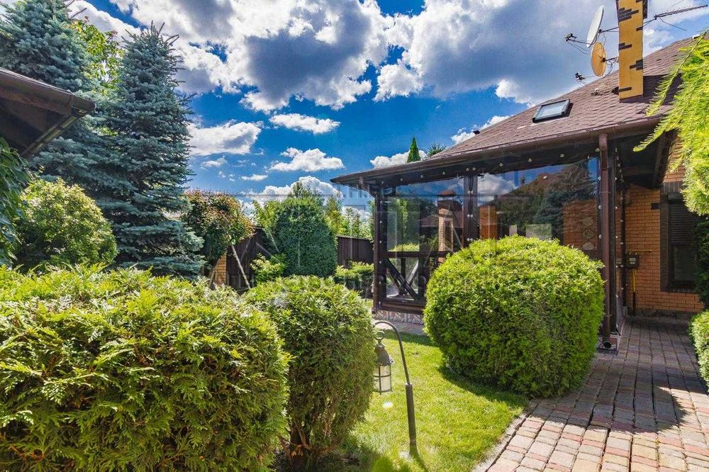 Продаж 2 будинків / басейн / с.Мархалівка, Гатне , Чабани / Терміново