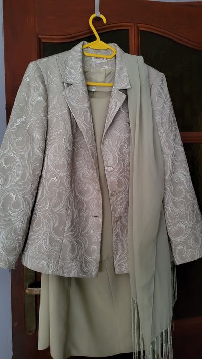 Garsonka rozmiar 50 trzy częściowa