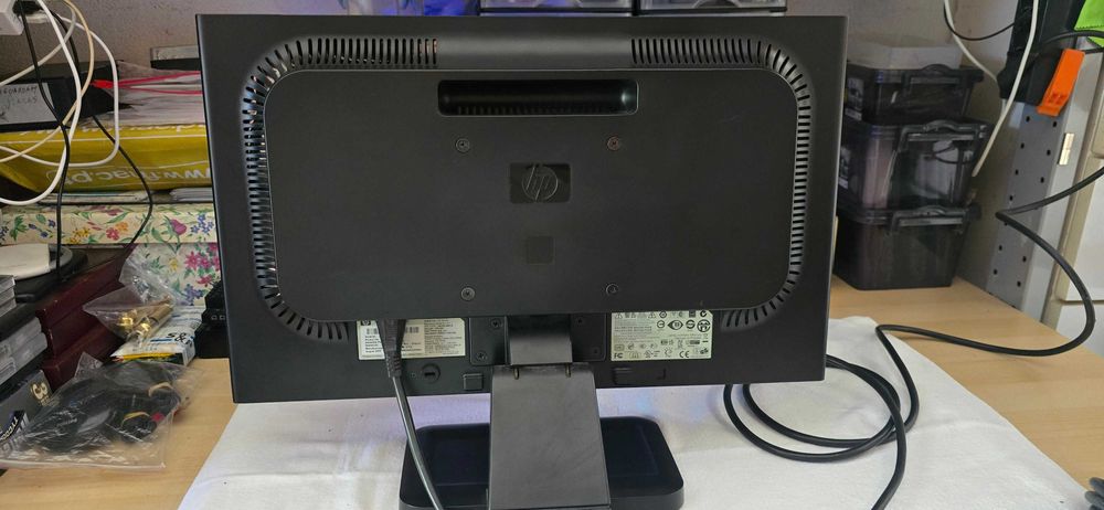 Monitor LCD HP LE1851W - Excelente Estado