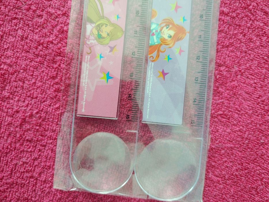 2 linijki liliowa jasnoróżowa z lupą przezroczyste Winx Club Layla