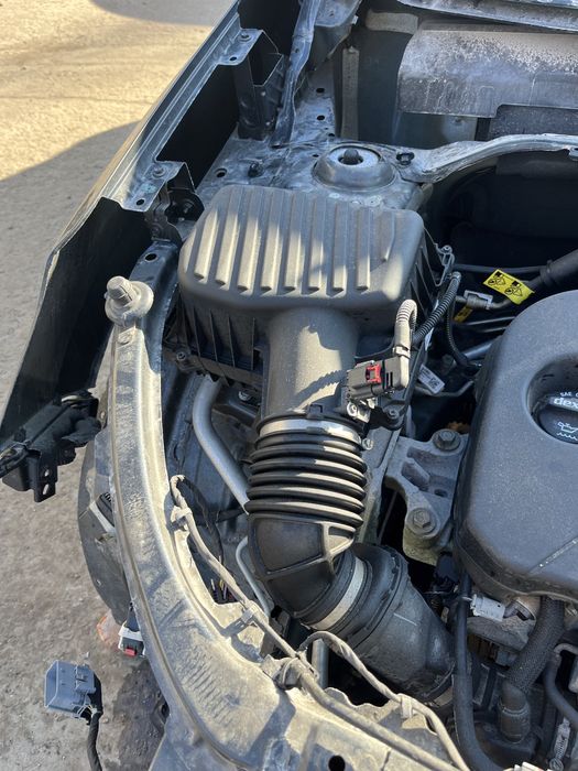 Chevrolet equinox корпус воздушного фильтра резонатор патрубок