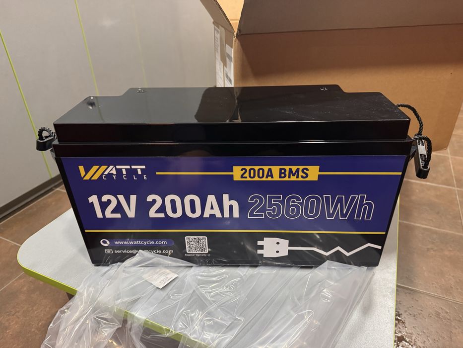 WattCycle LiFePO4 акумулятор 12V 200Ah з BMS 200A