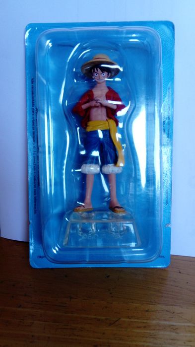 Boneco miniatura da colecção One Piece  mais fascículo  correspondente