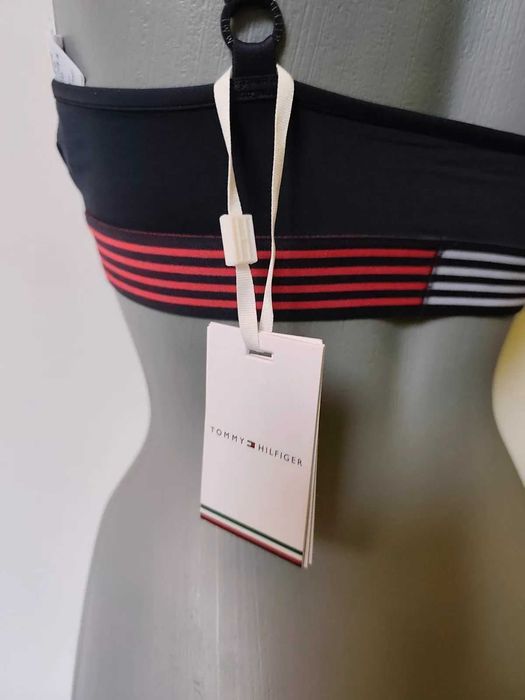 Top Sutia Tommy Hilfiger Preto Tamanho S - Novo com Etiqueta
