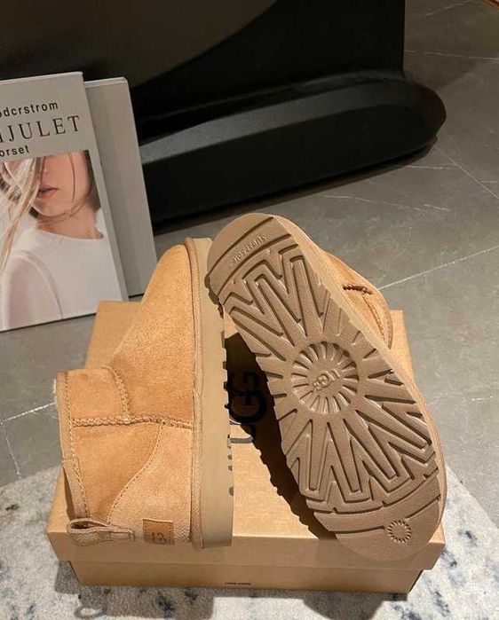 UGG_Classic_Ultra_Mini _BootChestnut_R.37