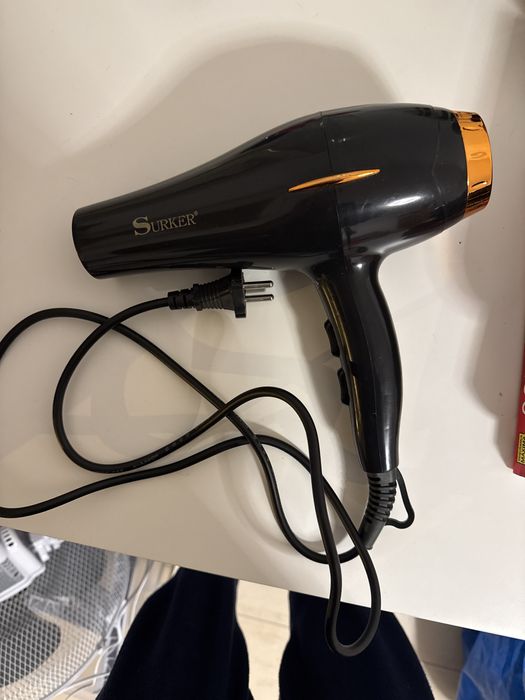 Secador de cabelo Surker