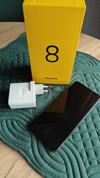 Realme 8  6/128 gb