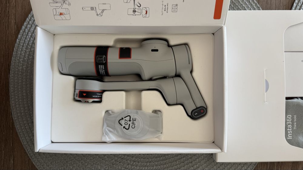 Insta 360 Flow Pro 2 Creator Kit
