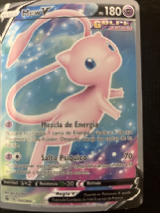 Muitas cartas Pokémon