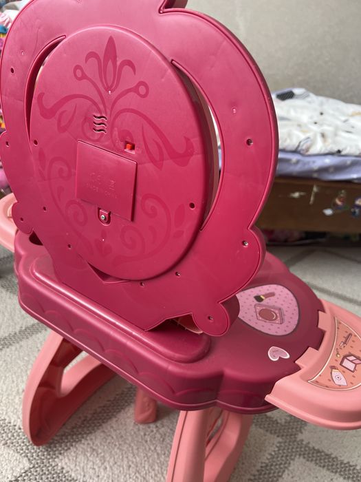 Столик для макіяжу ,туалетний столик