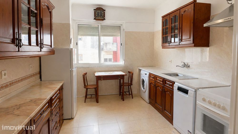 Apartamento T3, 111 m², Vista Mar, centro histórico de Paço de Arcos