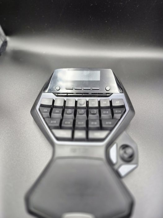 Logitech G13 Advanced Gameboard