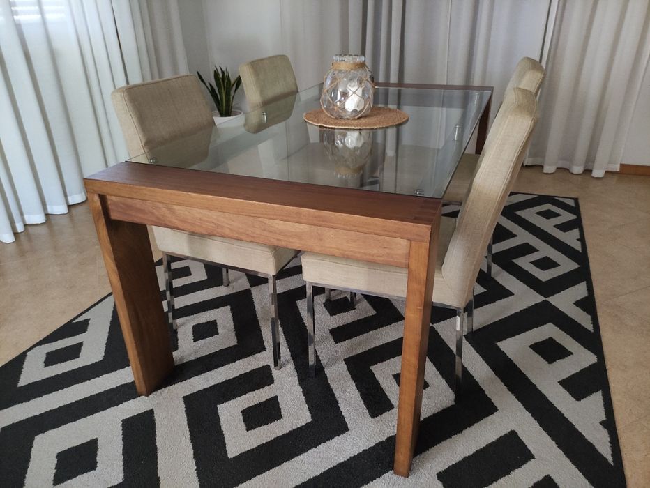 Móveis de Sala (madeira mogno)