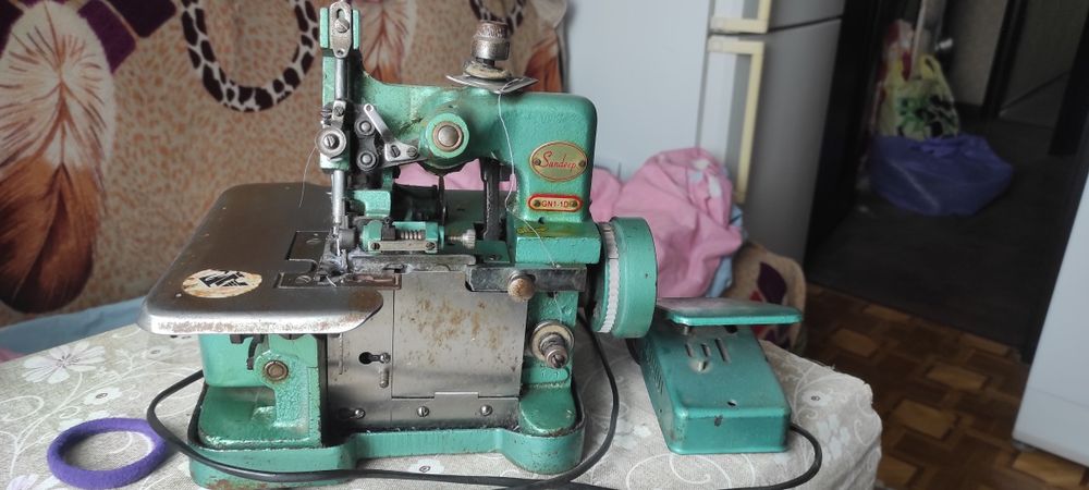 Оверлок Продам надійний тринитковий оверлок Sandeep GN1-1D. Класична "