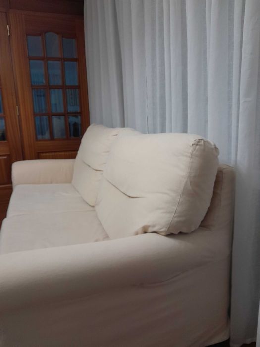 Sofa 3 lugares em Tecido Beje
