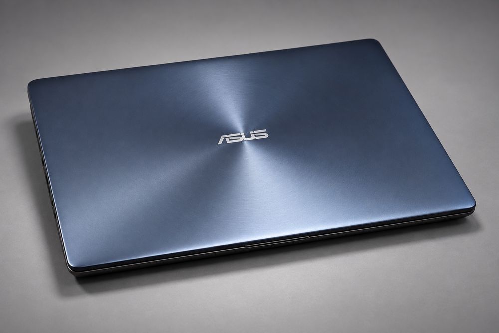 Игровой ноутбук Asus x701 (AMD A12/8Gb/SSD/video - 42Gb)