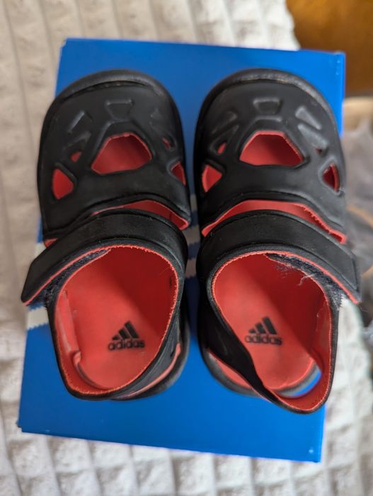 Босоніжки, сандалі adidas дитячі