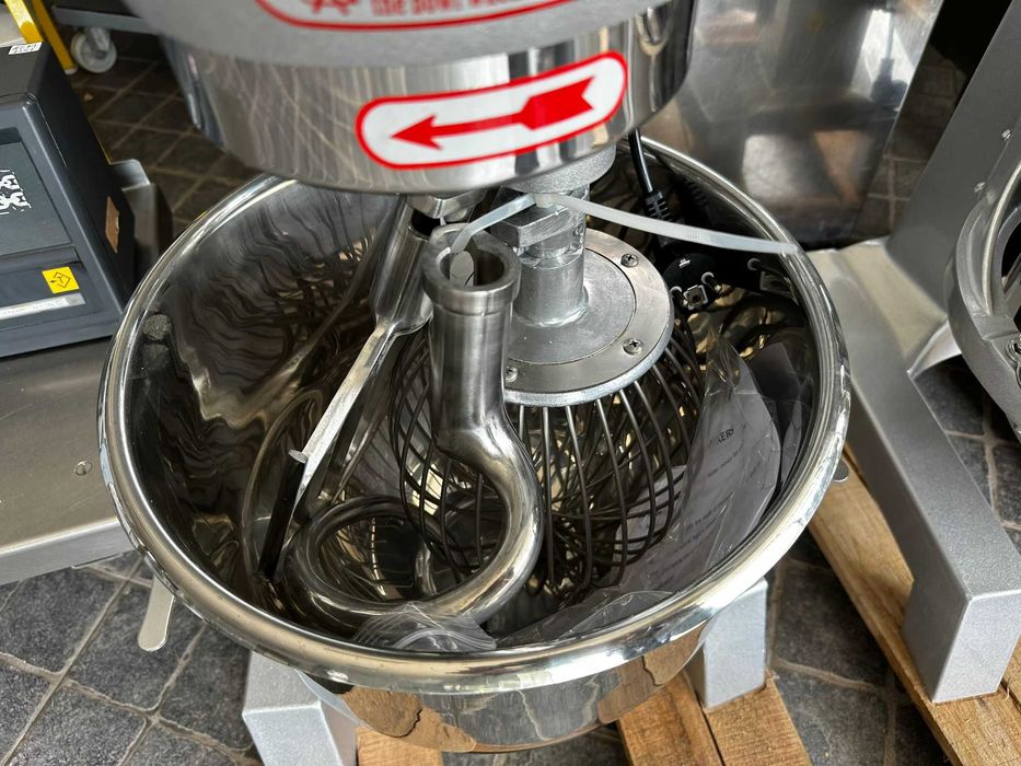 ACM1609 - Batedeira Planetária 20L - NOVA