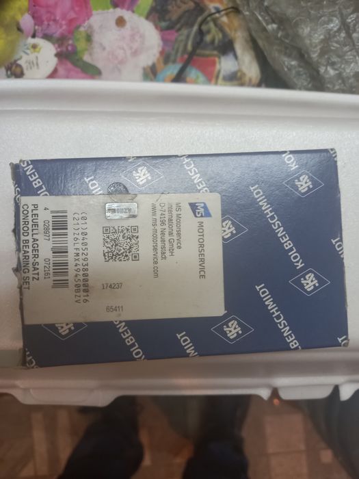 Двигатель на Фольцваген 2л бензин