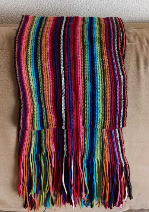 Cachecol malha natural, muito fina, suave com franja  Novo Feito à Mão