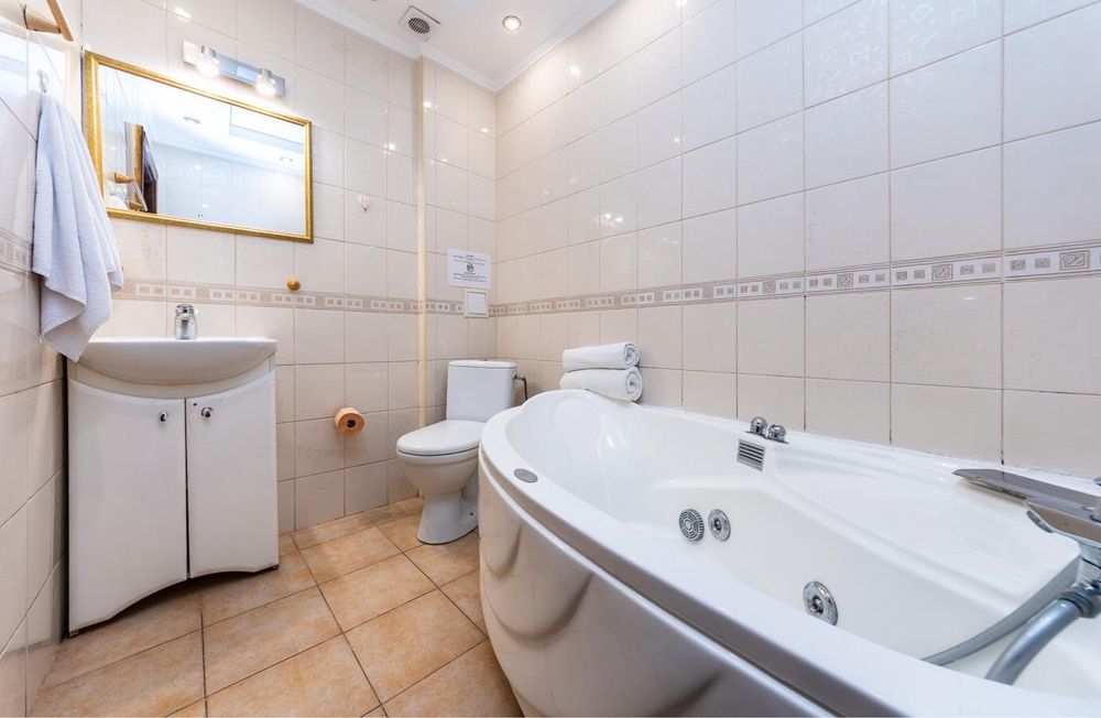 Однокімнатна квартира в центре на Майдане Незал.вул Софіївская  23