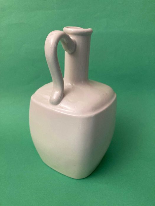 Rara Caneca em Porcelana C.F. Viana da Sogrape muito antiga