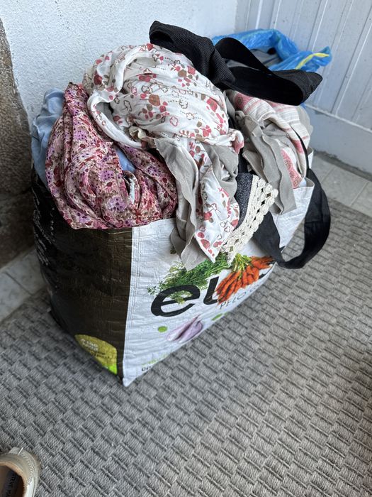 Roupa a granel multimarcas