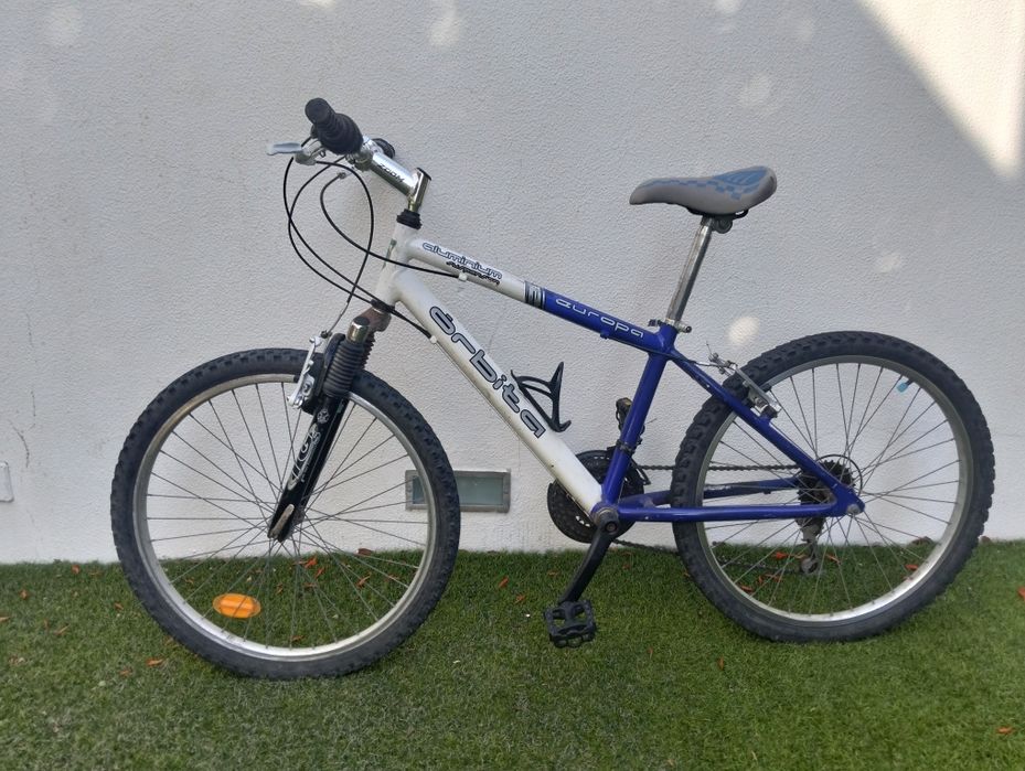 Bicicleta Órbita 24 alumínio, muito leve e toda revista. É só andar e desfrutar