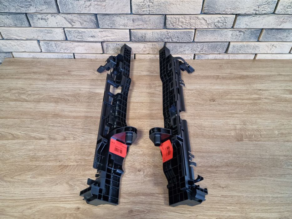 A9075040100/0000 Кріплення радиатора конд Mercedes Sprinter 907