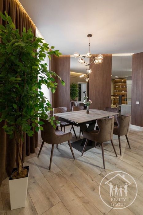 Шикарна 3-кімнатна квартира СВІТЛО Є ЗАВЖДИ вул Стефаника