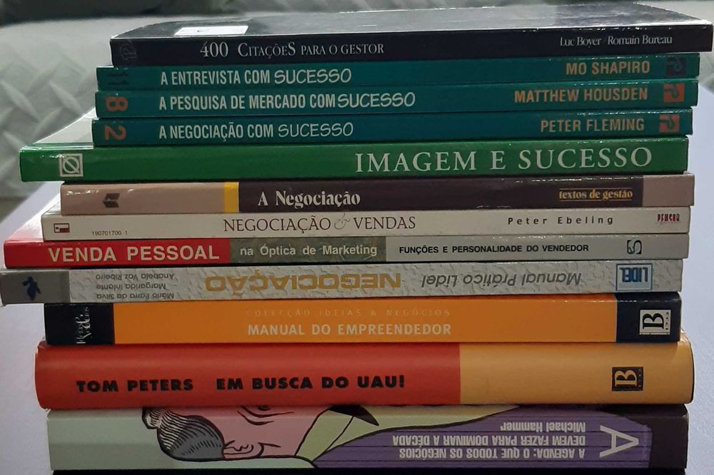 Livros de vendas e outros