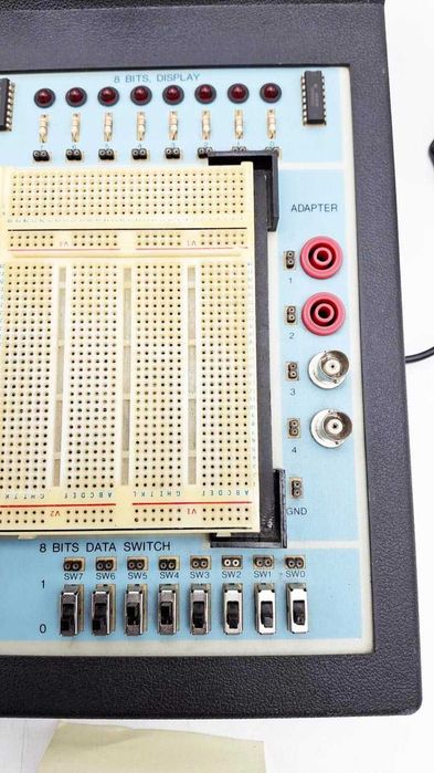 Laboratório Digital Breadboard com fonte gerador sinais displays etc