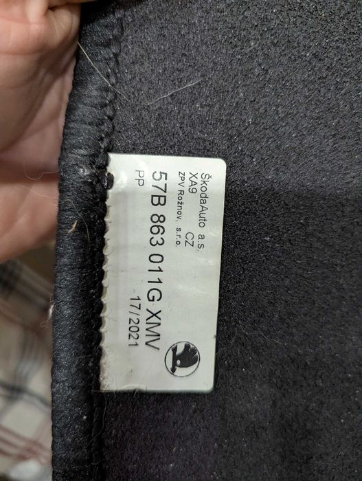 Продам комплект оригінальних килимків текстильних fiat qubo, fiorino