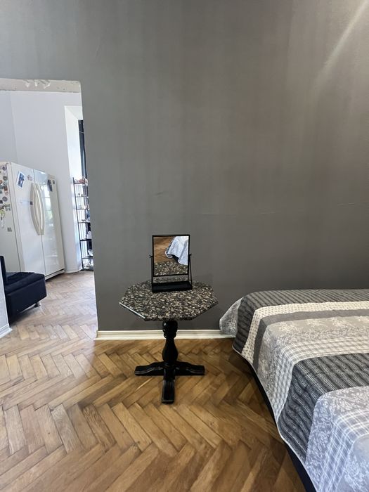 Продаж трикімнатноі квартири в центрі