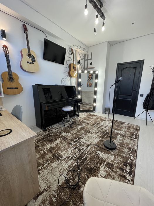 Уроки вокала, фортепиано, гитары, аккордеона