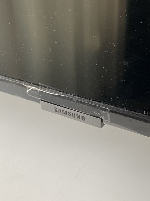 TV SAMSUNG 4k 2021 60hz media 26-32pulgadas 1m