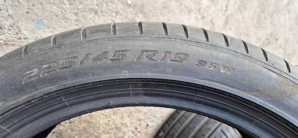 2szt opony letnie Pirelli run Flat _ 225/45/19