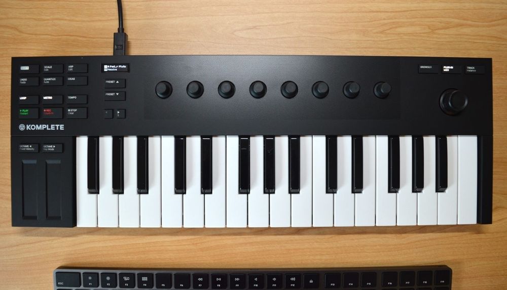 Teclado midi Native Instruments Komplete Kontrol M32