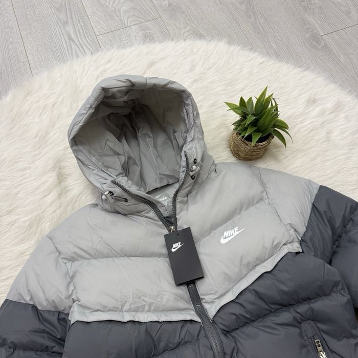 Пуховик Nike Storm Fit у трьох кольорах