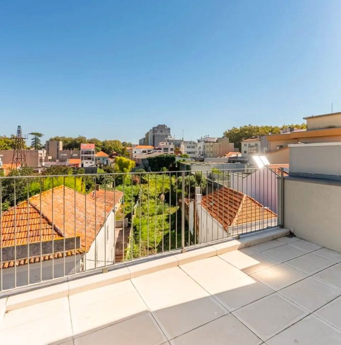 Moradia geminada à venda na Zona Histórica de Matosinhos