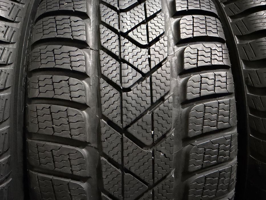 245/45 r19 Pirelli run flat 4шт.