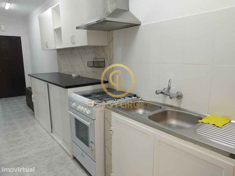 Moradia T2 Com Terreno De 829M2 Em Vendinha, Évora