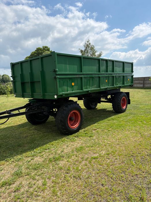 Przyczepa rolnicza HL8011